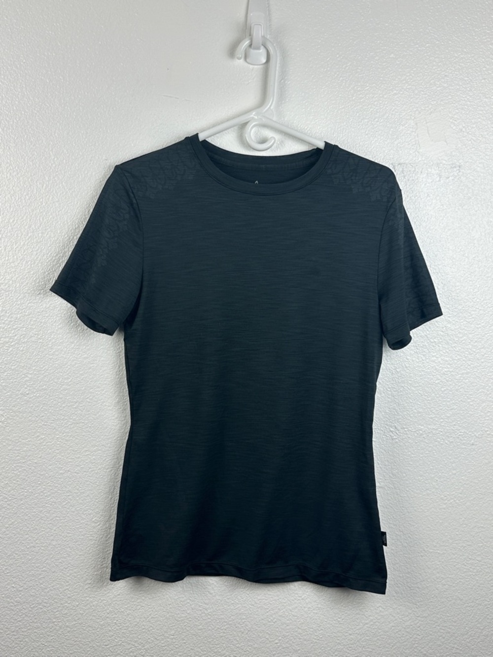 Prana‎ Men's Black Short Sleeve Crew Tee Size X-Large Color Black Gently Used - Picture 2 of 10